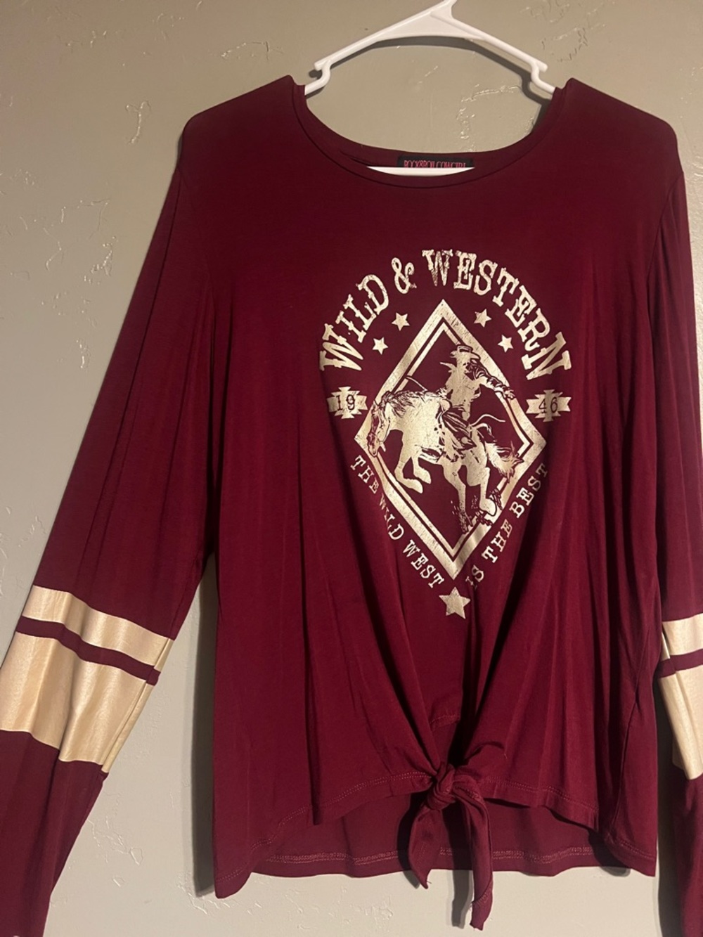 Wild & Western Burgundy Tie-Front Gold Long Sleeve Top-Large